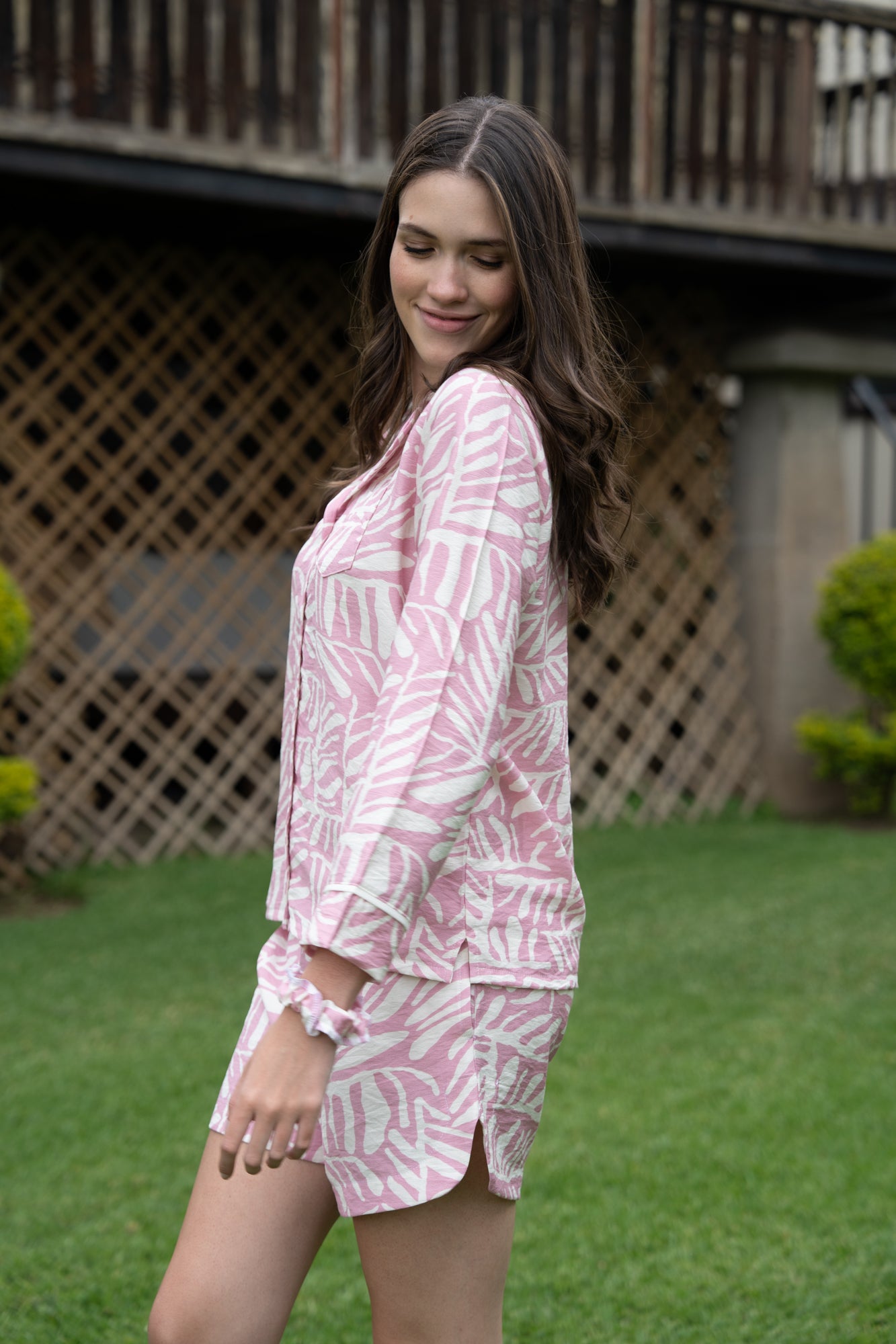 Pijama Camisera Chloe 2 piezas , blusa manga larga y short con bolsas