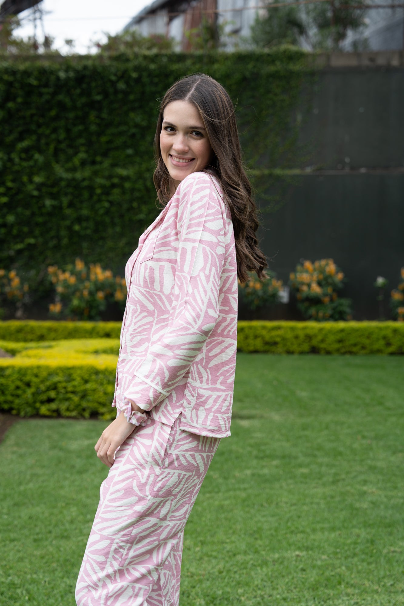 Pijama Camisera Chloe 2 piezas , blusa manga larga , y pantalón con bolsas