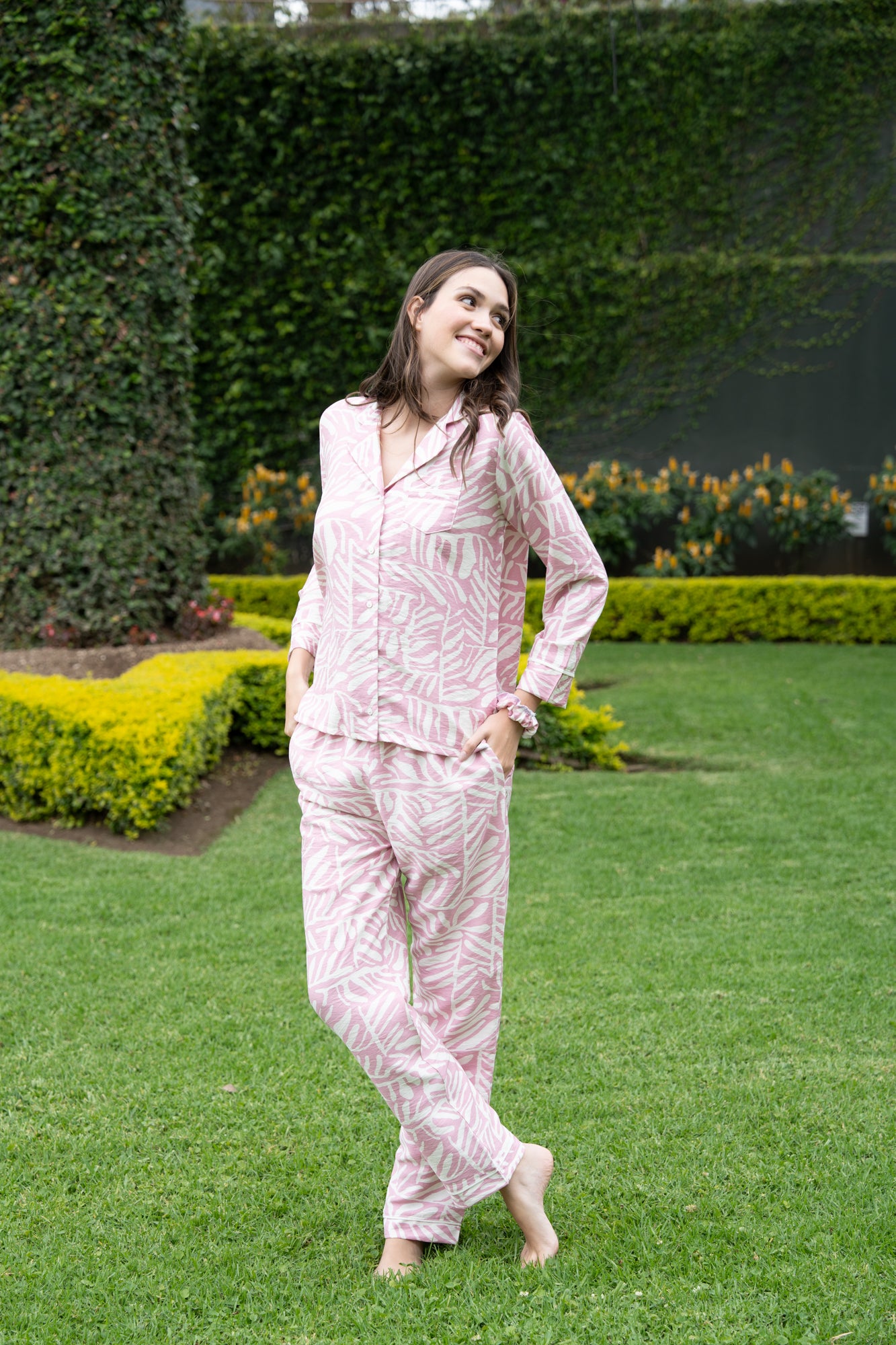 Pijama Camisera Chloe 2 piezas , blusa manga larga , y pantalón con bolsas
