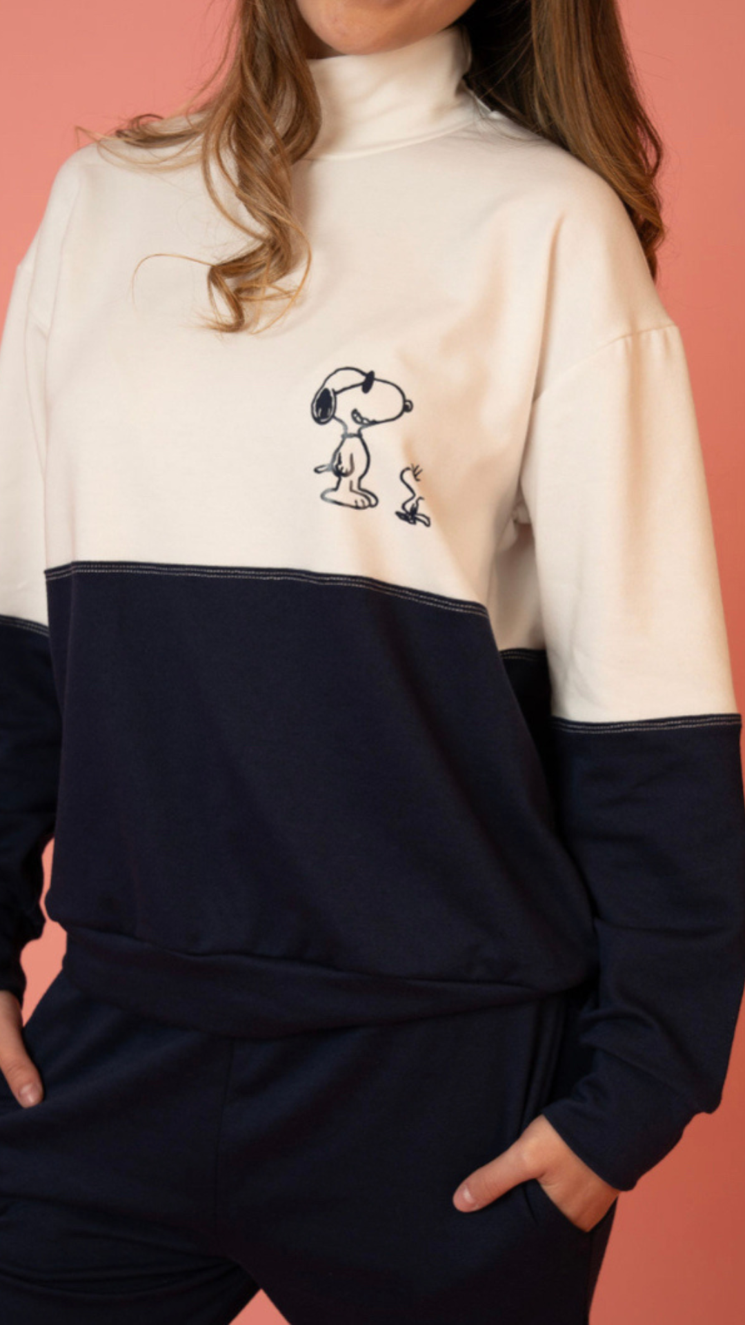 Set Blue snoopy de sudadera y Pantalon con bolsas,
Elaborado en Algodon spandex,