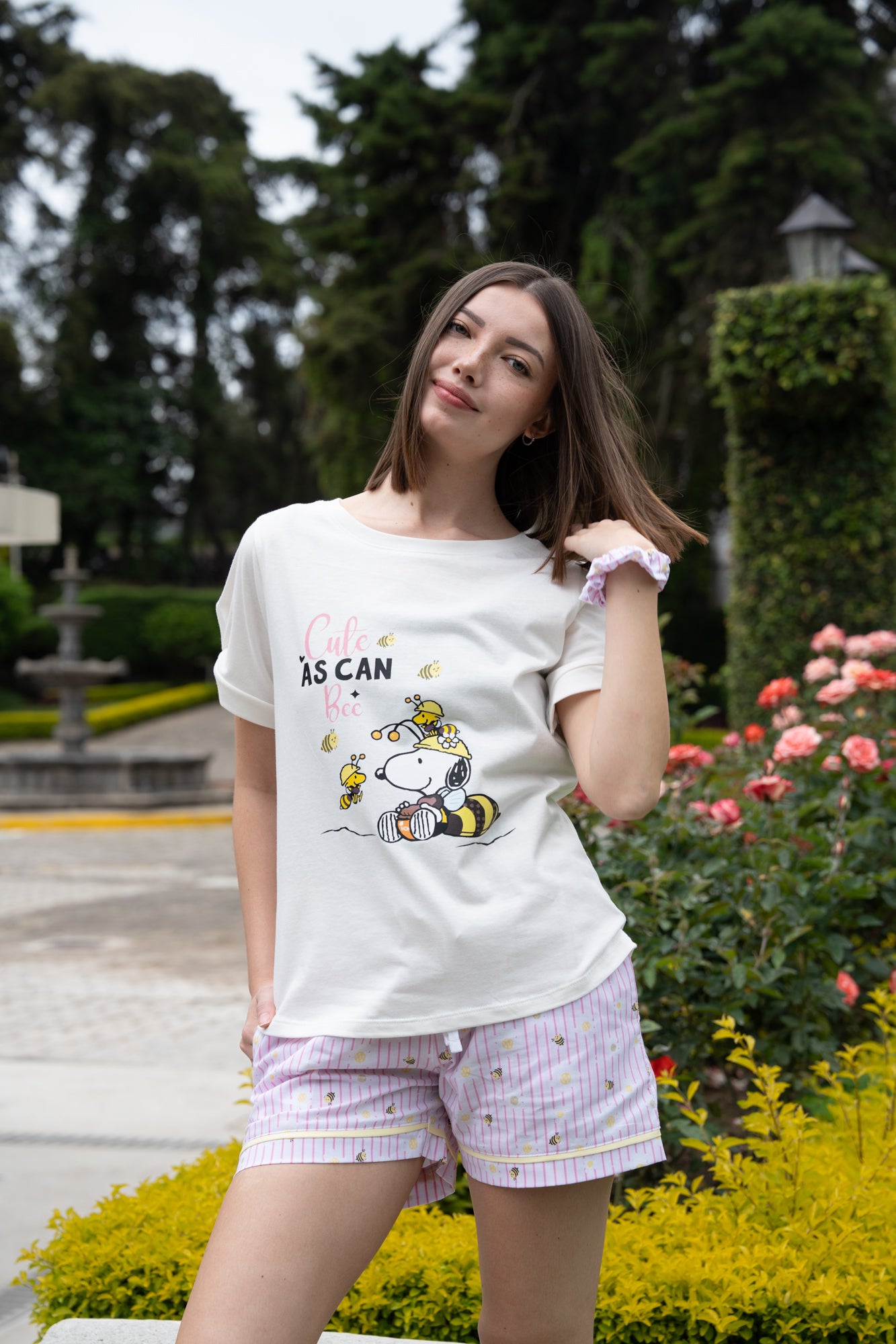 Pijama Cute Bee Snoopy 2 piezas , blusa manga corta y short con bolsas