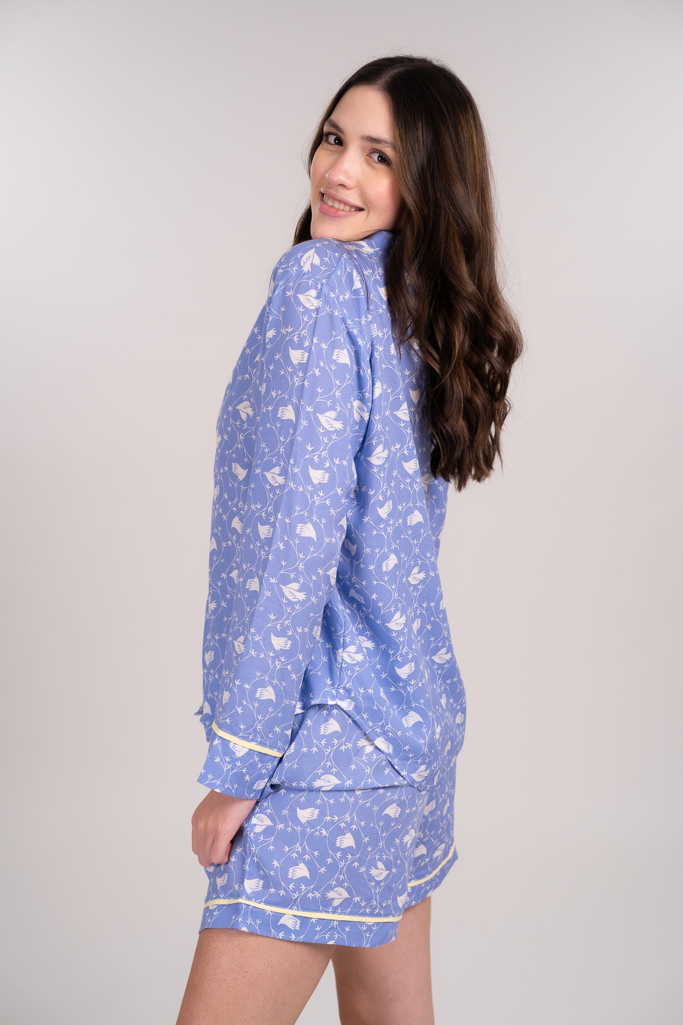 Pijama Camisera Dove Blusa de botones Manga larga y short