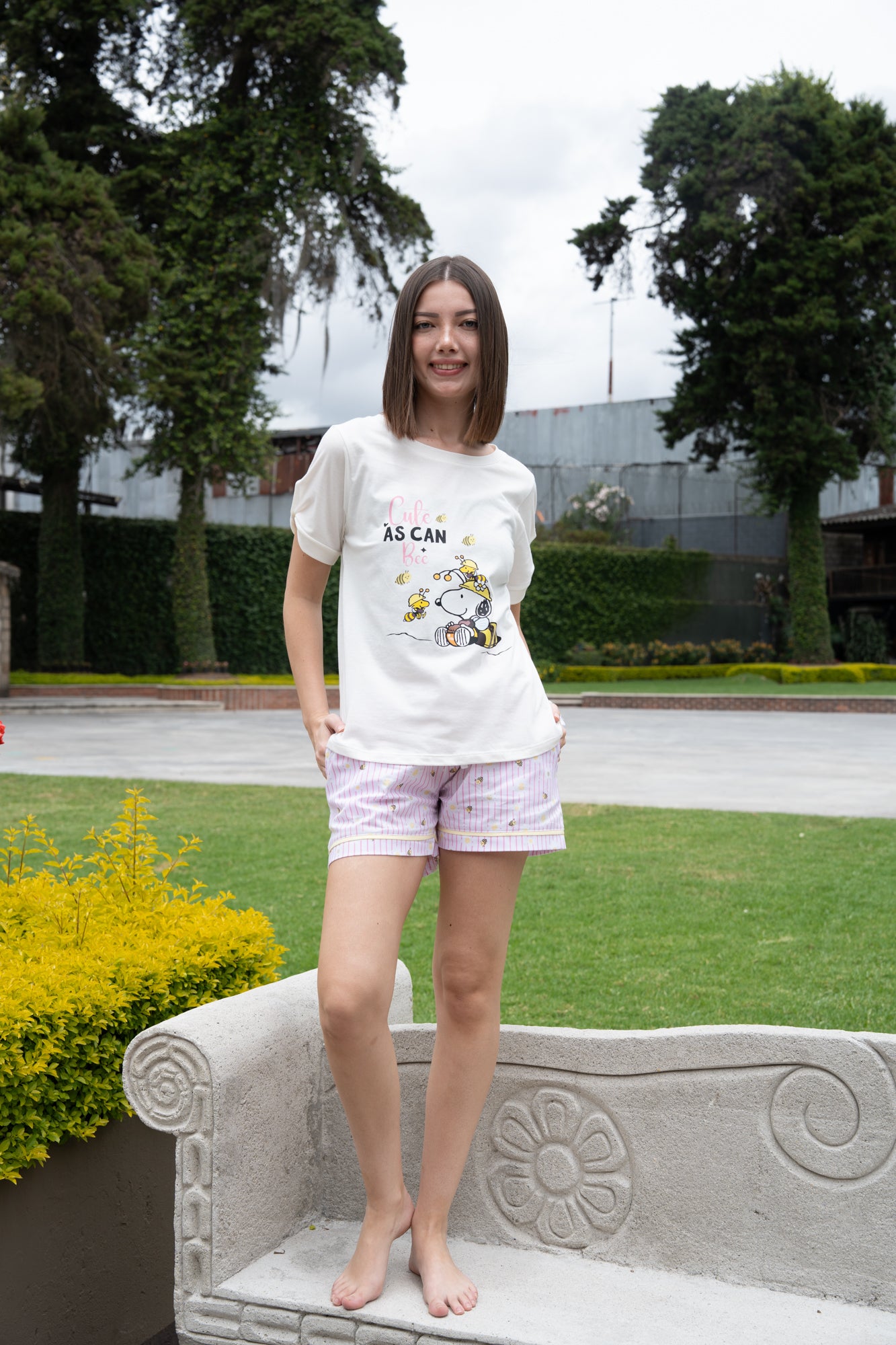 Pijama Cute Bee Snoopy 2 piezas , blusa manga corta y short con bolsas