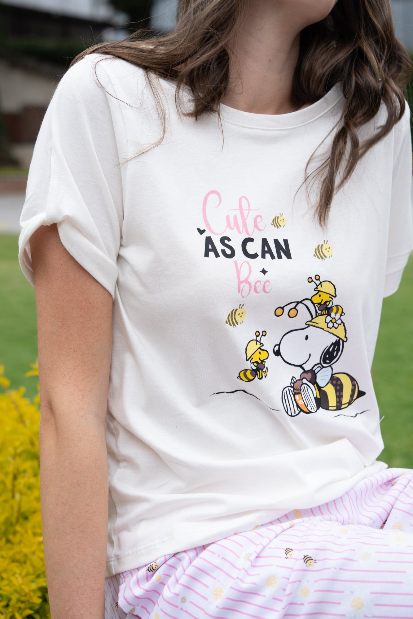 Pijama cute Bee Snoopy 2 piezas , blusa manga corta y pantalón con bolsas