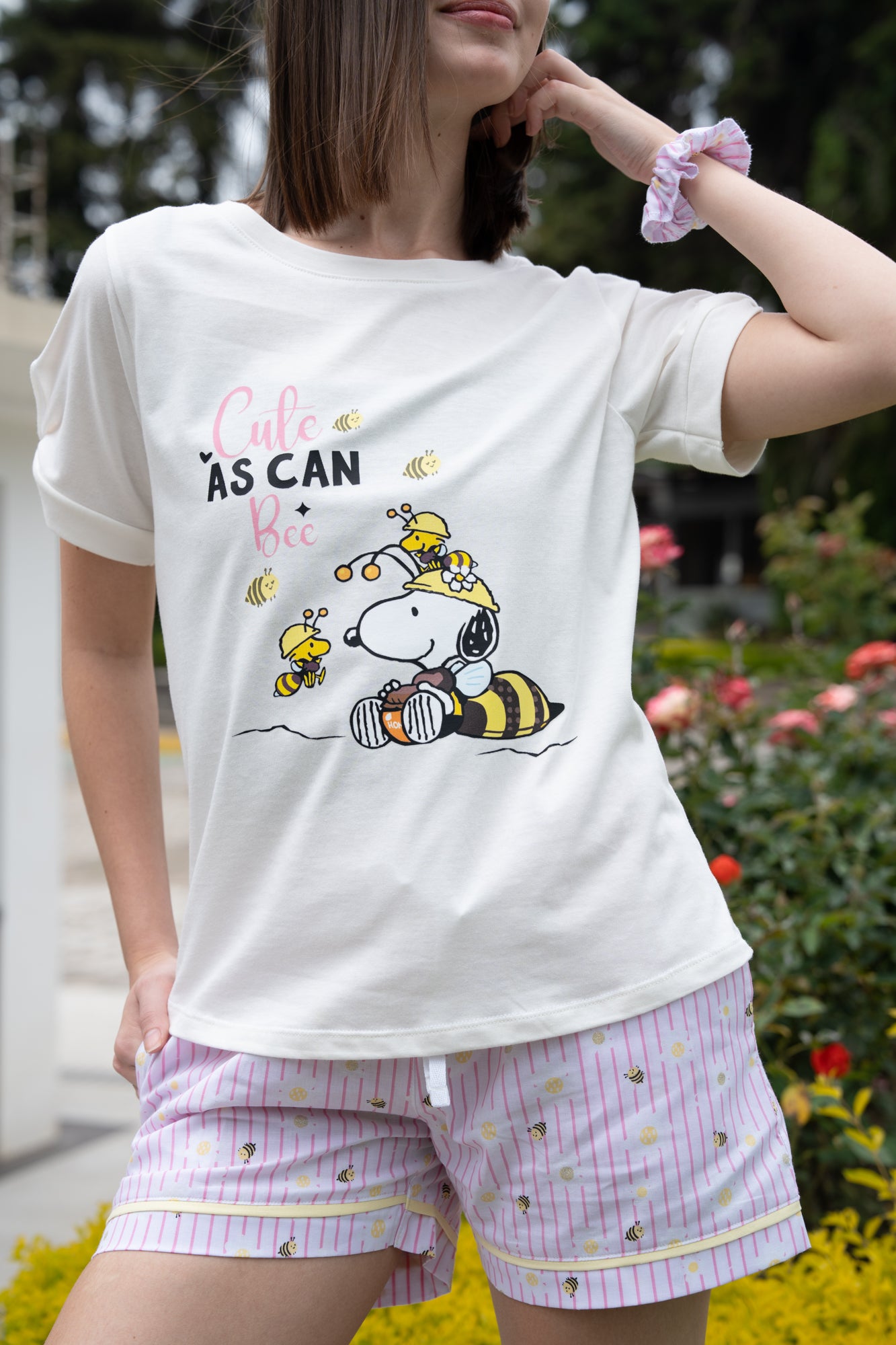 Pijama Cute Bee Snoopy 2 piezas , blusa manga corta y short con bolsas