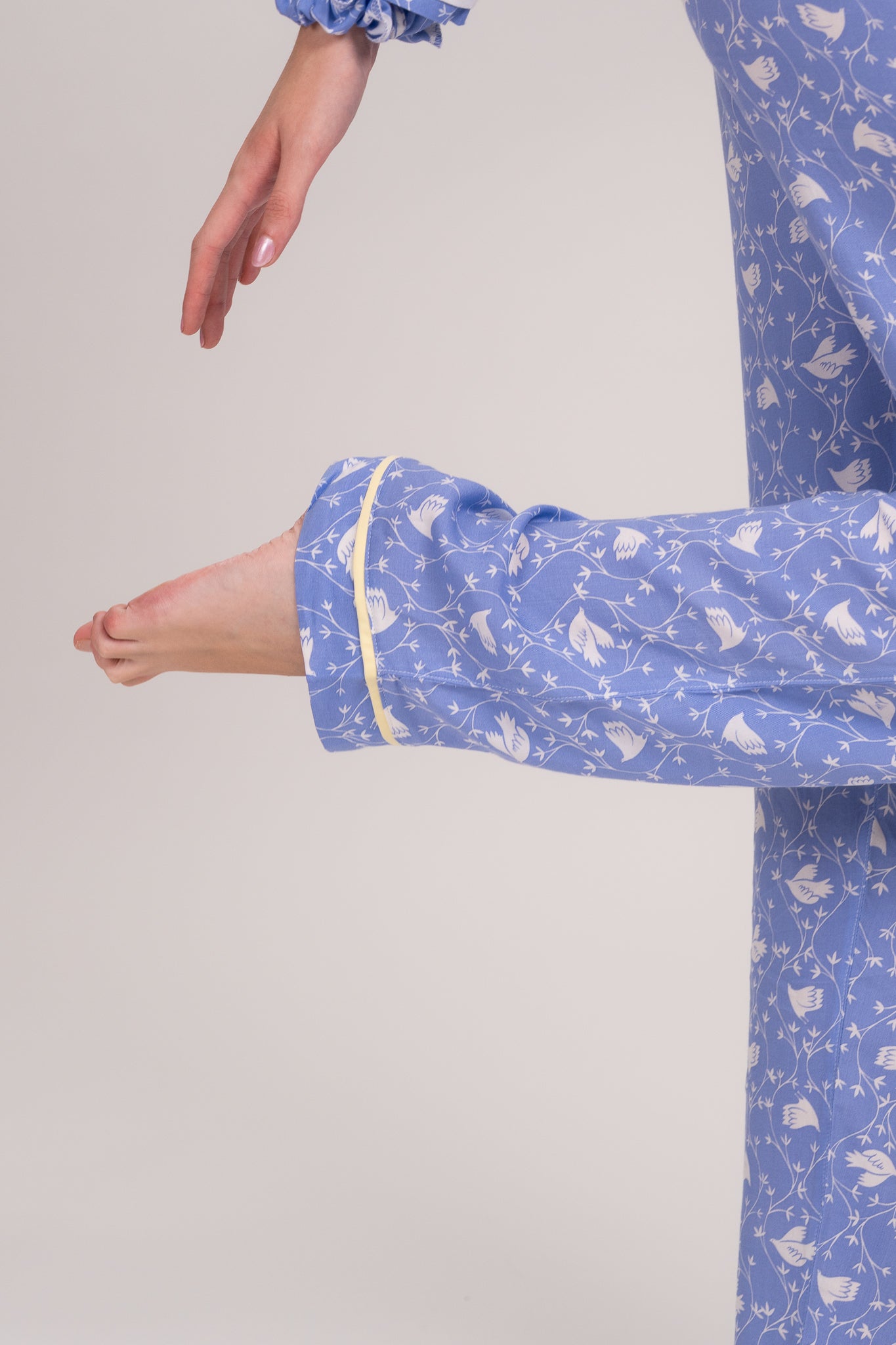 Pijama Clásica Dove blusa y pantalón