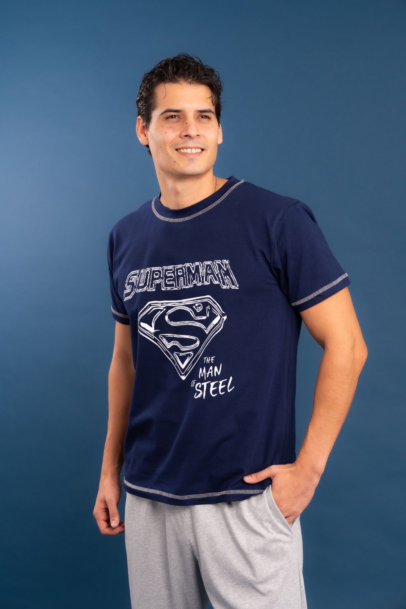 Pijama Superman de Tshirt manga corta y pantalon recto con bolsas 