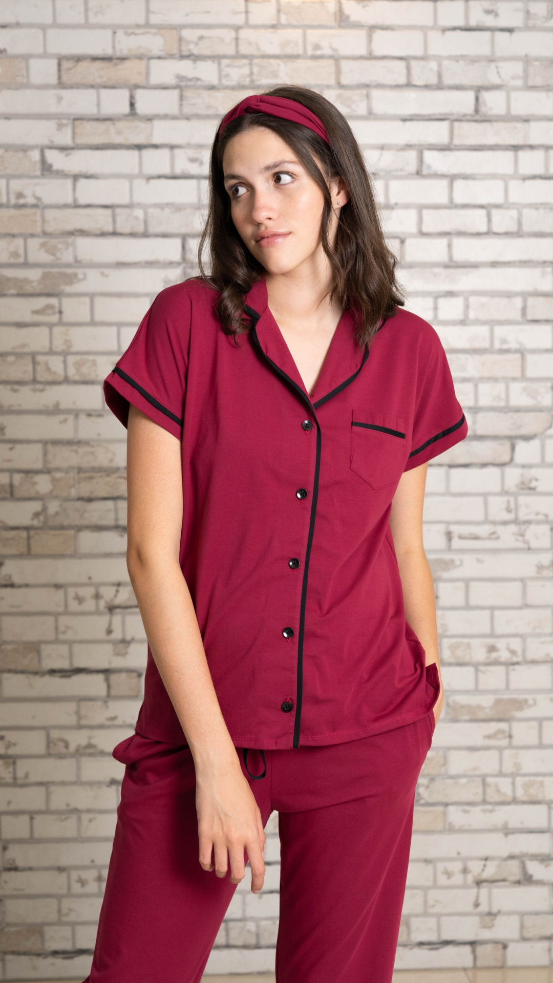 Pijama  Camisera Off duty vino 2 piezas , blusa  manga corta  , y pantalón con bolsas 