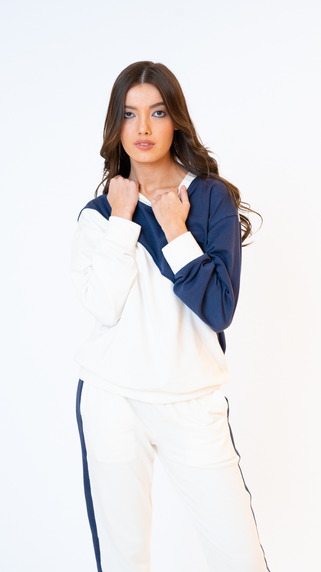 Set Comfort de sudadera y Pantalon con bolsas Elaborado en Algodon spandex, 