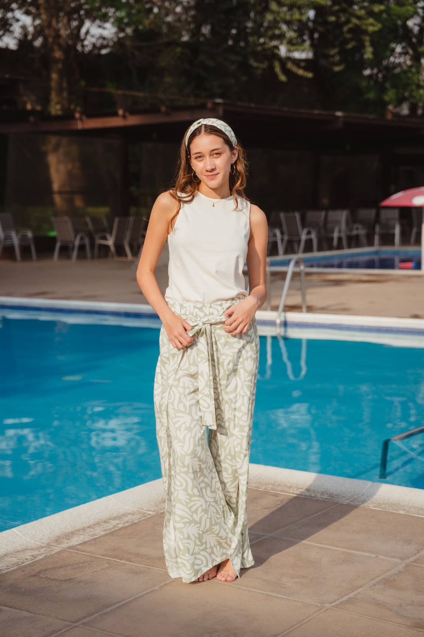 Set Verano Verdino 1 piezas , pantalón ancho  con bolsas y vuelos 

Pantalón elaborado en algodón 100% tipo hindú  