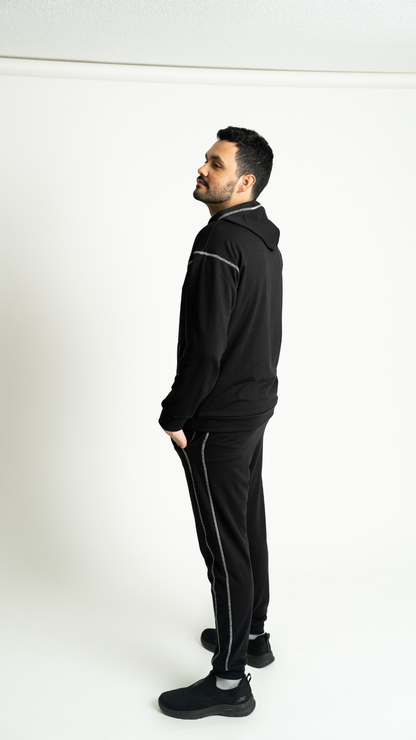 Set Player de sudadero y Pantalon con bolsas 

Elaborado en Algodon spandex, 