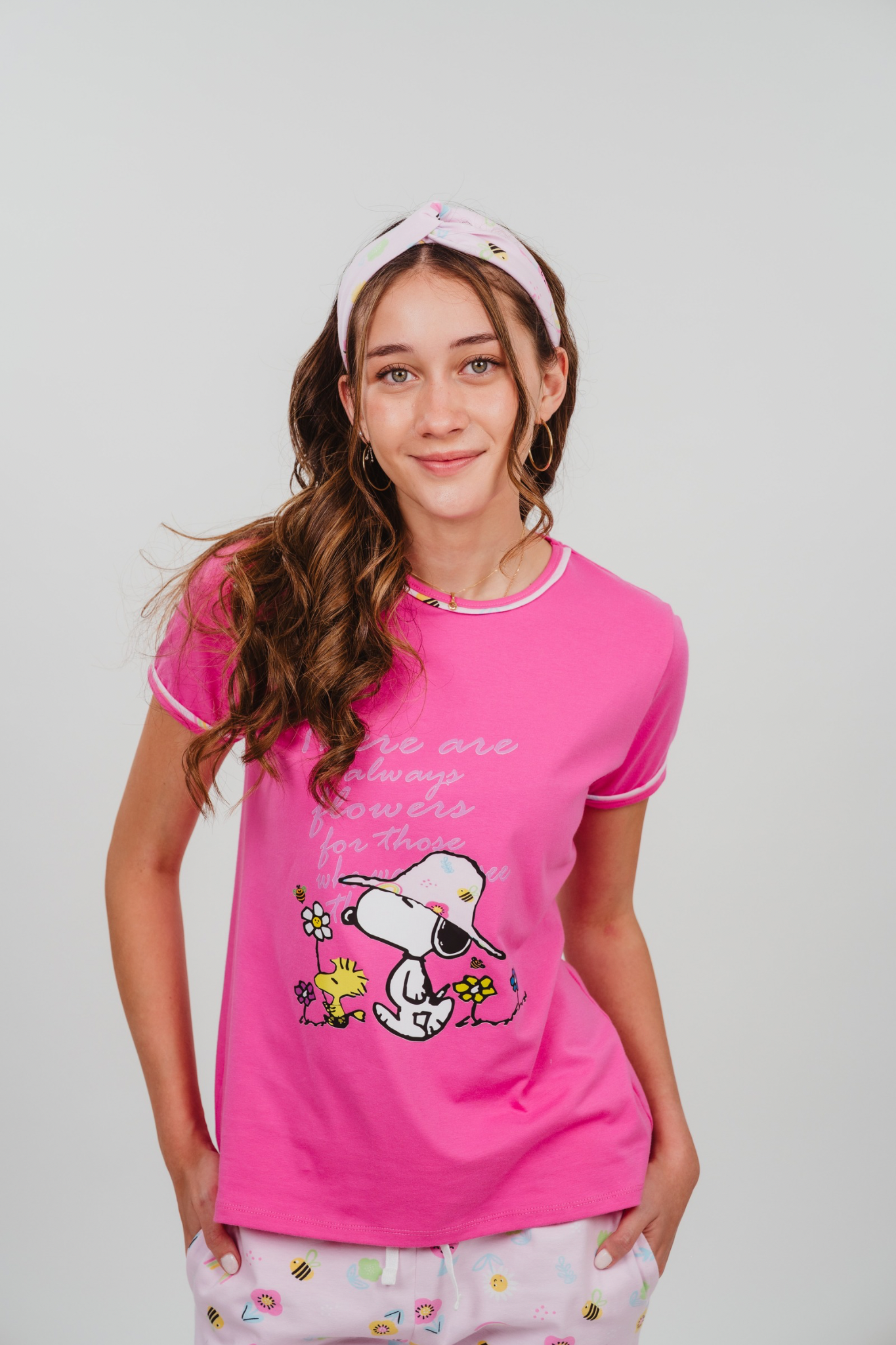 Pijama Gardens Snoopy 2 piezas , blusa  manga corta  , y pantalón con bolsas 