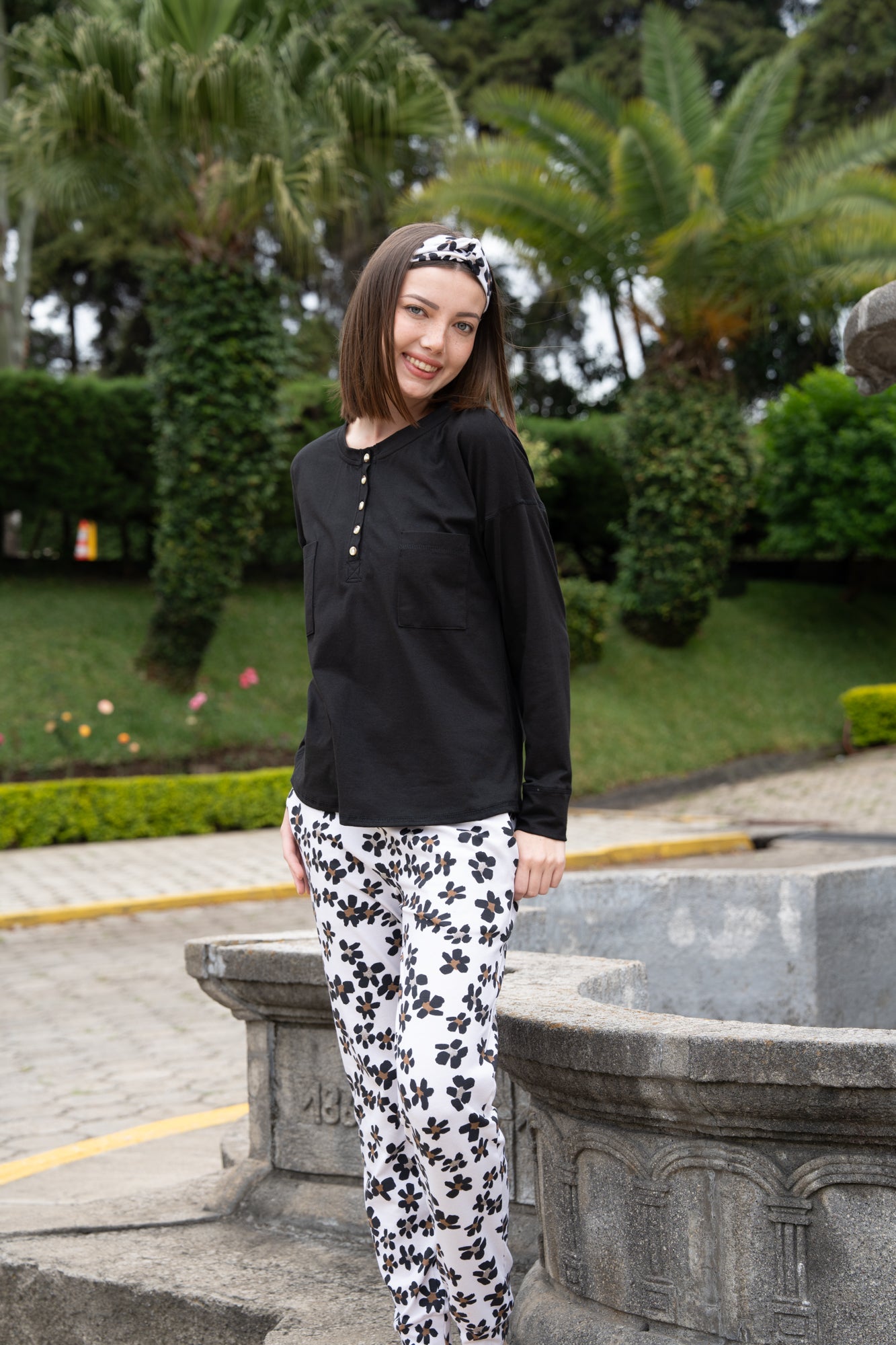 Pijama Margarita 2 piezas , blusa  manga larga  , y pantalón con bolsas 