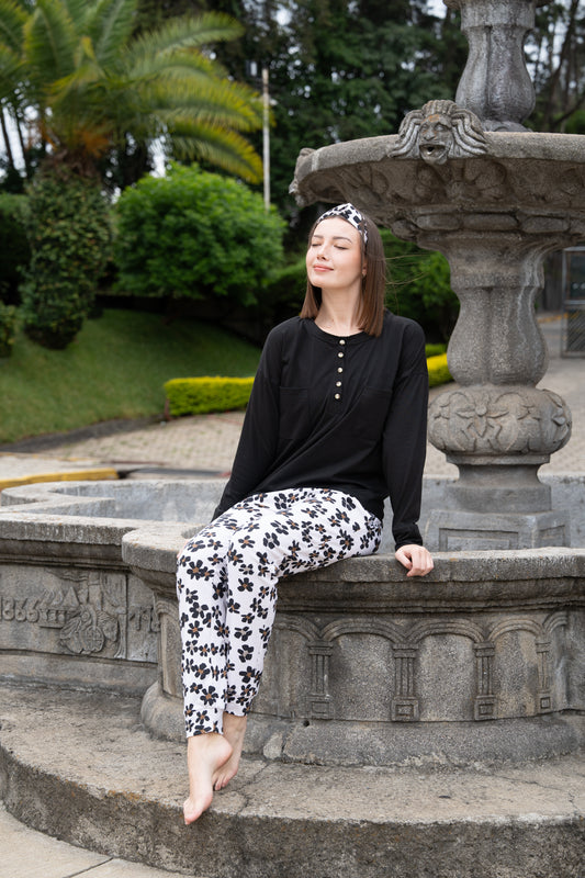 Pijama Margarita 2 piezas , blusa  manga larga  , y pantalón con bolsas 