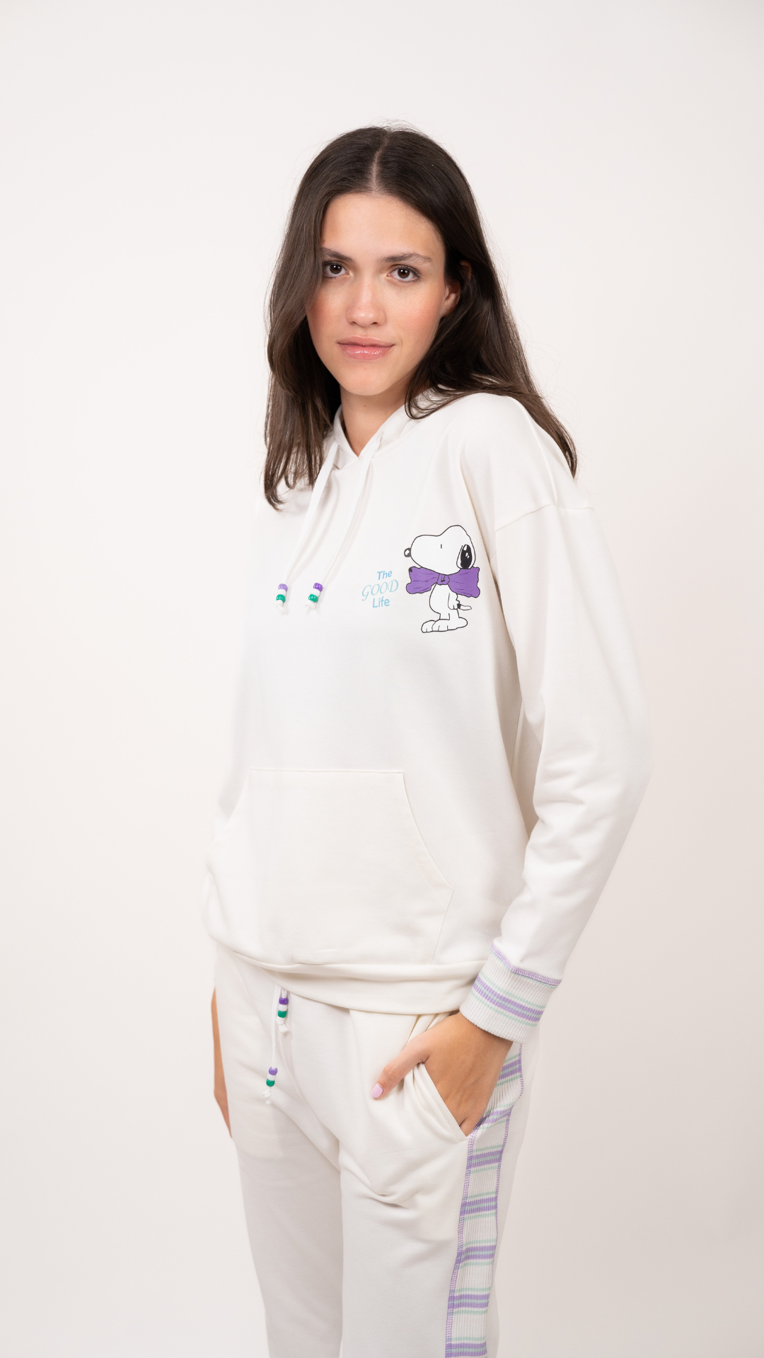 Set Riboon snoopy de sudadera y Pantalon con bolsas,

Elaborado en Algodon spandex, 