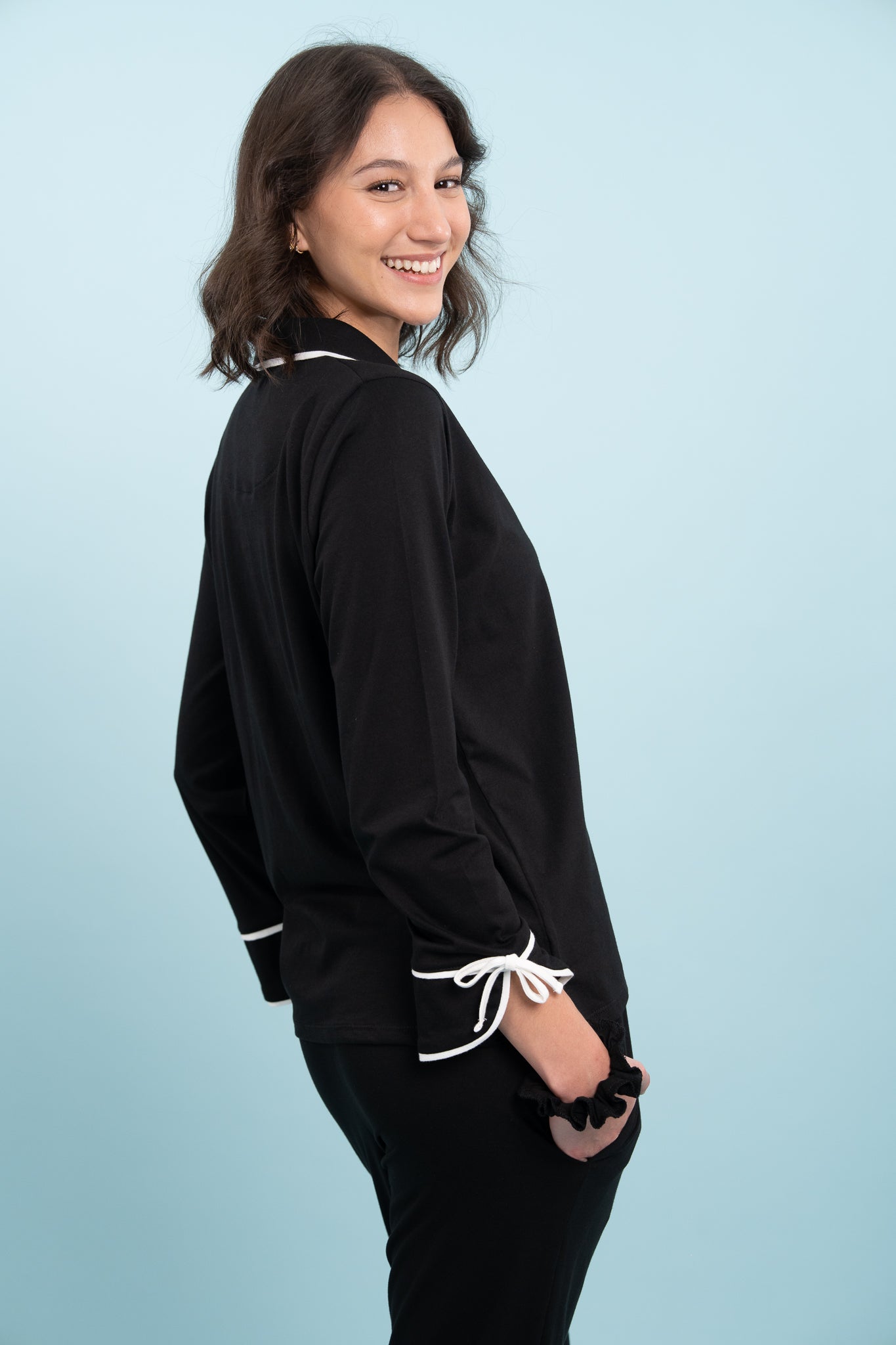 Pijama Camisera Bow Black Manga larga y pantalon