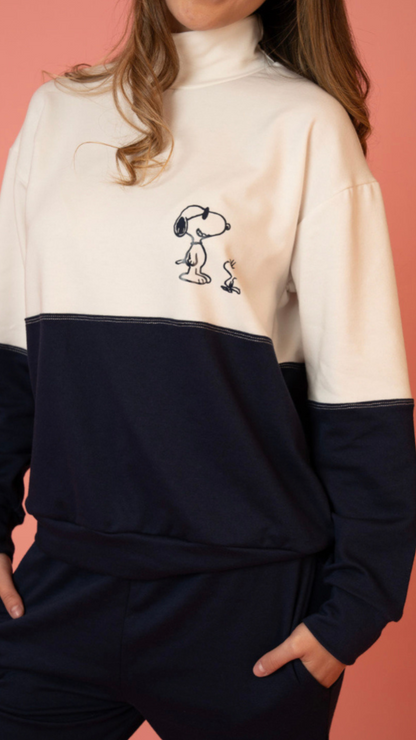 Set Blue snoopy de sudadera y Pantalon con bolsas,

Elaborado en Algodon spandex, 