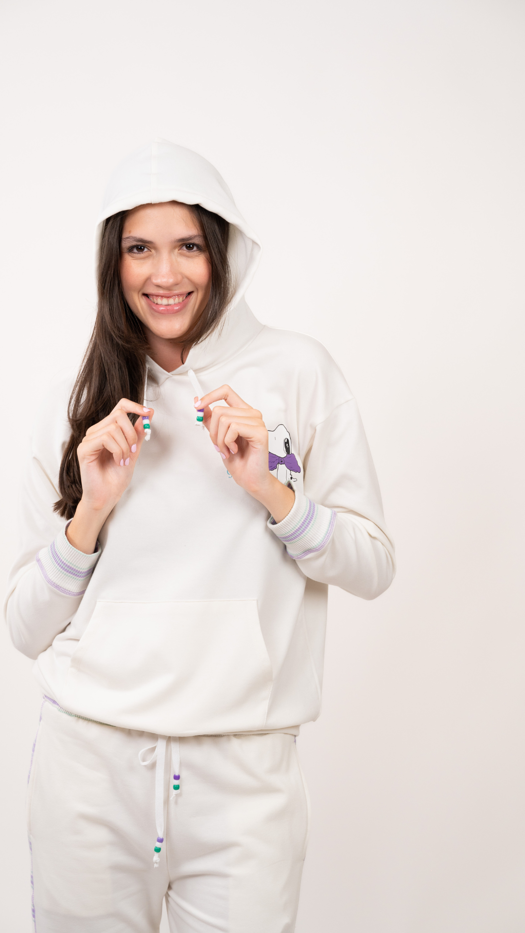Set Riboon snoopy de sudadera y Pantalon con bolsas,

Elaborado en Algodon spandex, 
