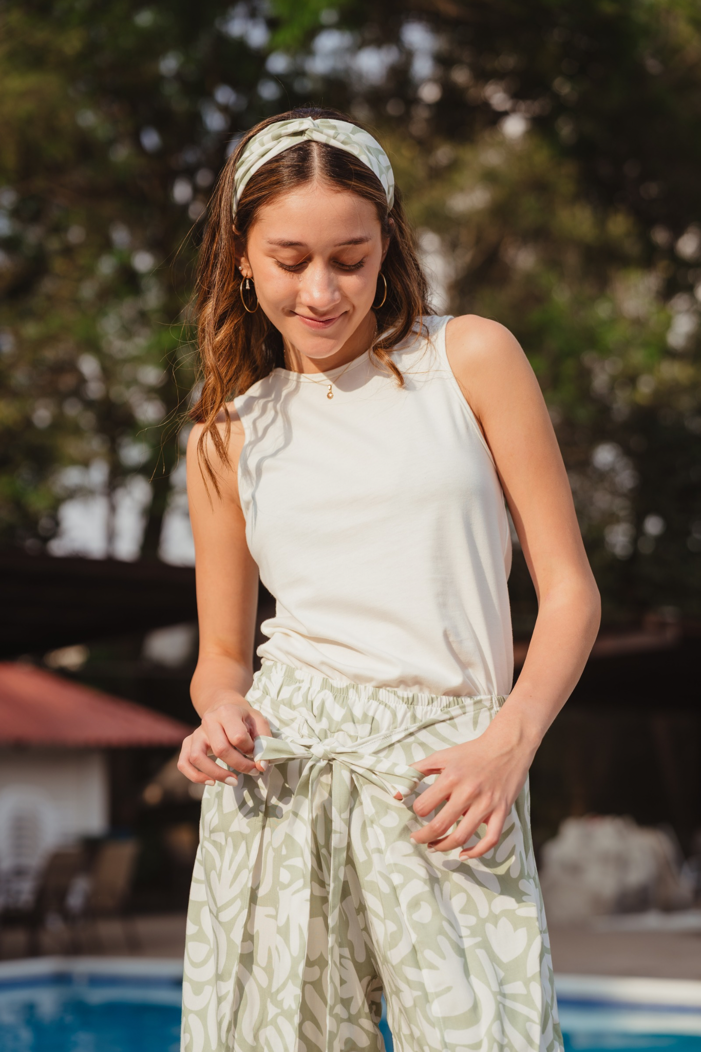 Set Verano Verdino 1 piezas , pantalón ancho  con bolsas y vuelos 

Pantalón elaborado en algodón 100% tipo hindú  