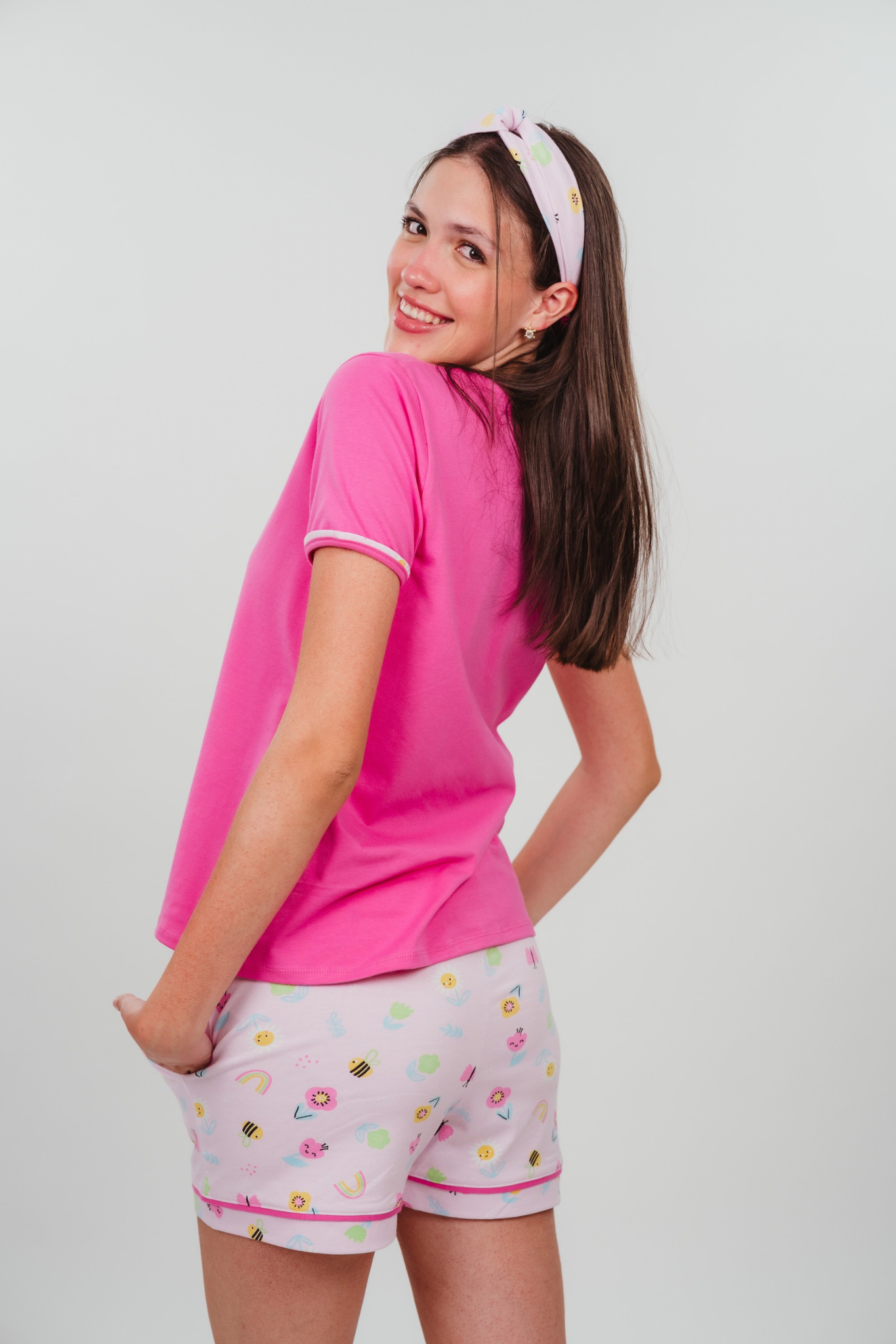 Pijama Gardens Snoopy 2 piezas , blusa  sin mangas  , y short con bolsas 
