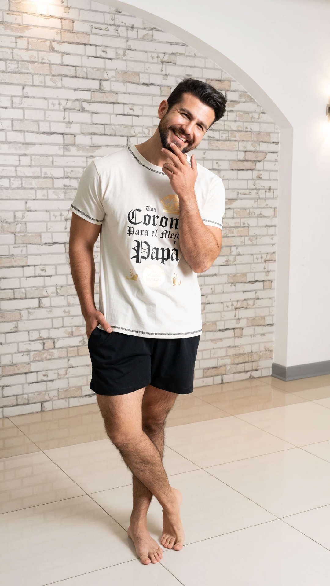 Pijama Corona de Tshirt manga ocrta y short con bolsas