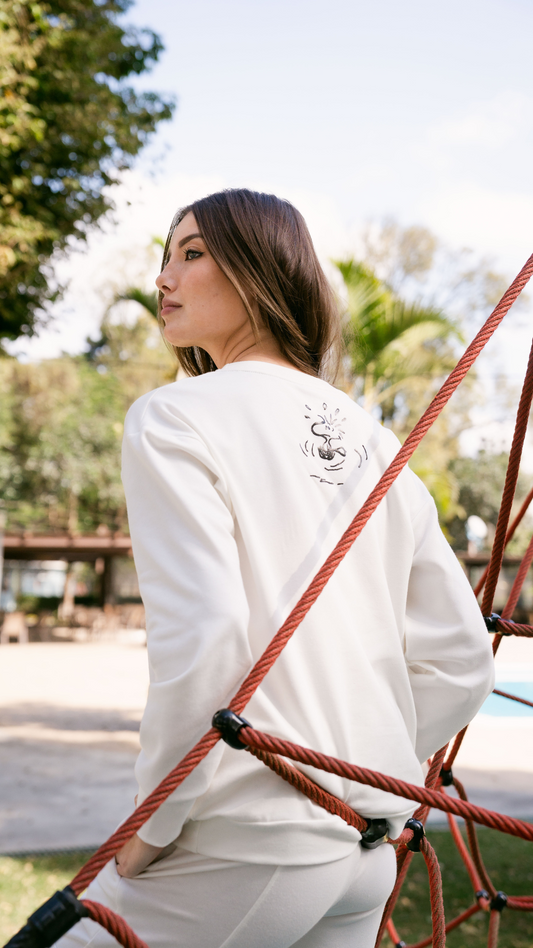 Set Loungwear Monday Vibes Ivory de sudadera y Pantalon con bolsas tipo cargo,