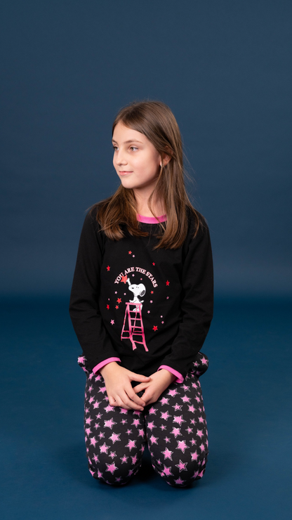 Pijama Star Snoopy 2 piezas , blusa  manga larga   , y pantalón con bolsas 
