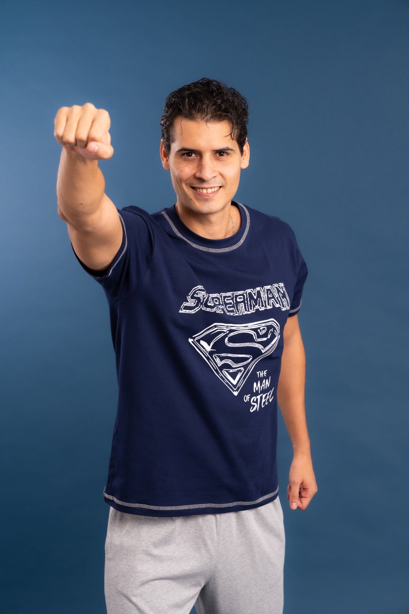 Pijama Superman de Tshirt manga corta y pantalon recto con bolsas 