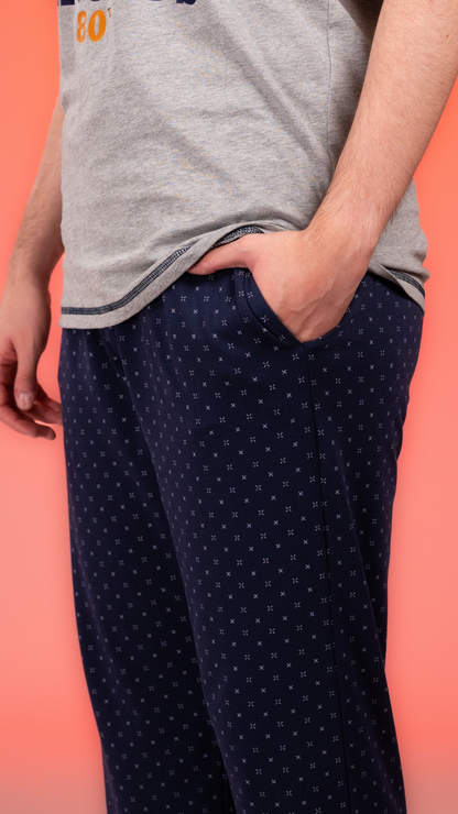 Pijama Record de Tshirt manga corta y pantalon recto con bolsas 

Elaborada en algodón 100% Tejido de punto