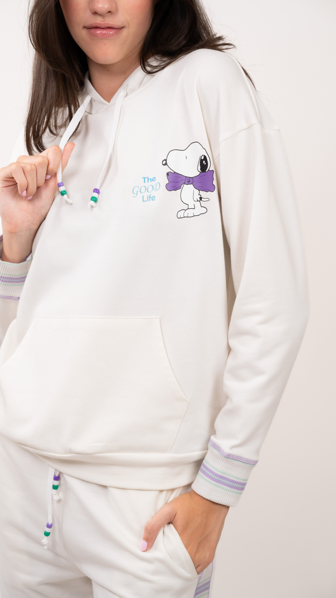 Set Riboon snoopy de sudadera y Pantalon con bolsas,

Elaborado en Algodon spandex, 